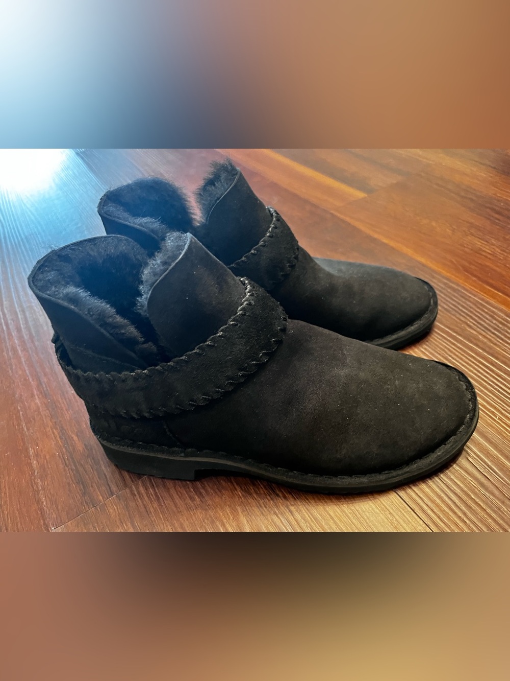UGG Mckay Whipstitch Detail Art Deco Rivet Booties Black Size 5  1012358